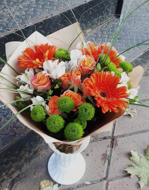 Букет цветов из: Герберы, Хризантемы, Альстромерии и Розы в Улькан