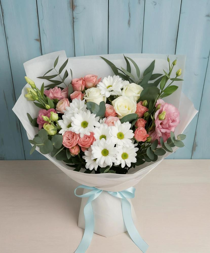 Букет цветов из: Розы, Лизиантусы и Хризантемы в Улькан