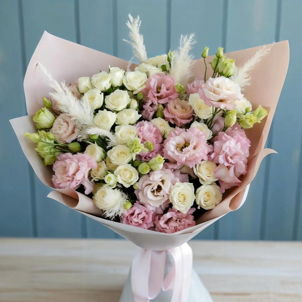 Букет цветов из: Альстромерии и Розы в Улькан