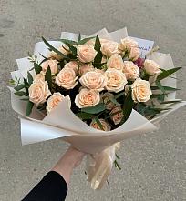 Букет Кремовые розы Латте в Улькан
