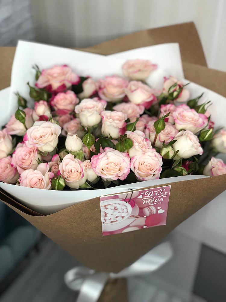 Букет цветов из: Розы в Улькан