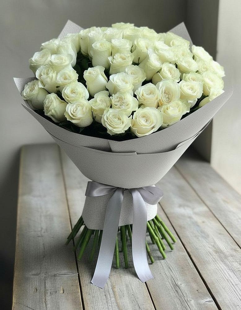 Букет 35 Белых роз в Улькан