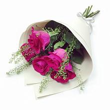 Букет цветов из:  Розы в Улькан