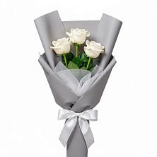 Букет 3 белые розы в Улькан