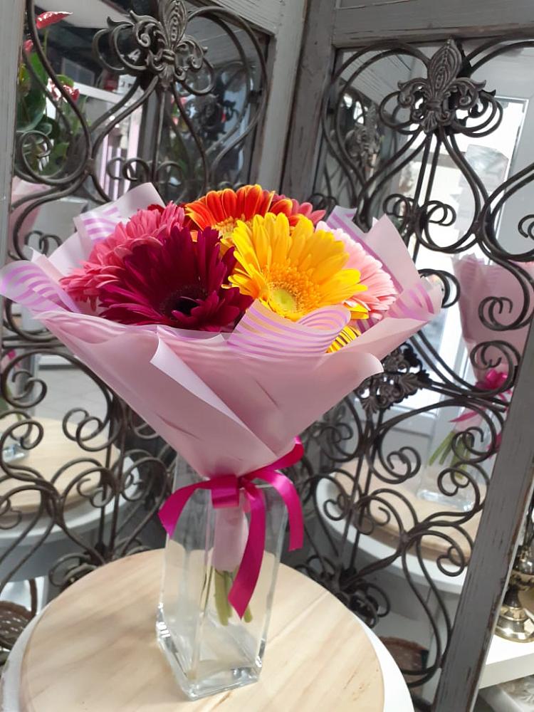 Букет цветов из: Герберы в Улькан