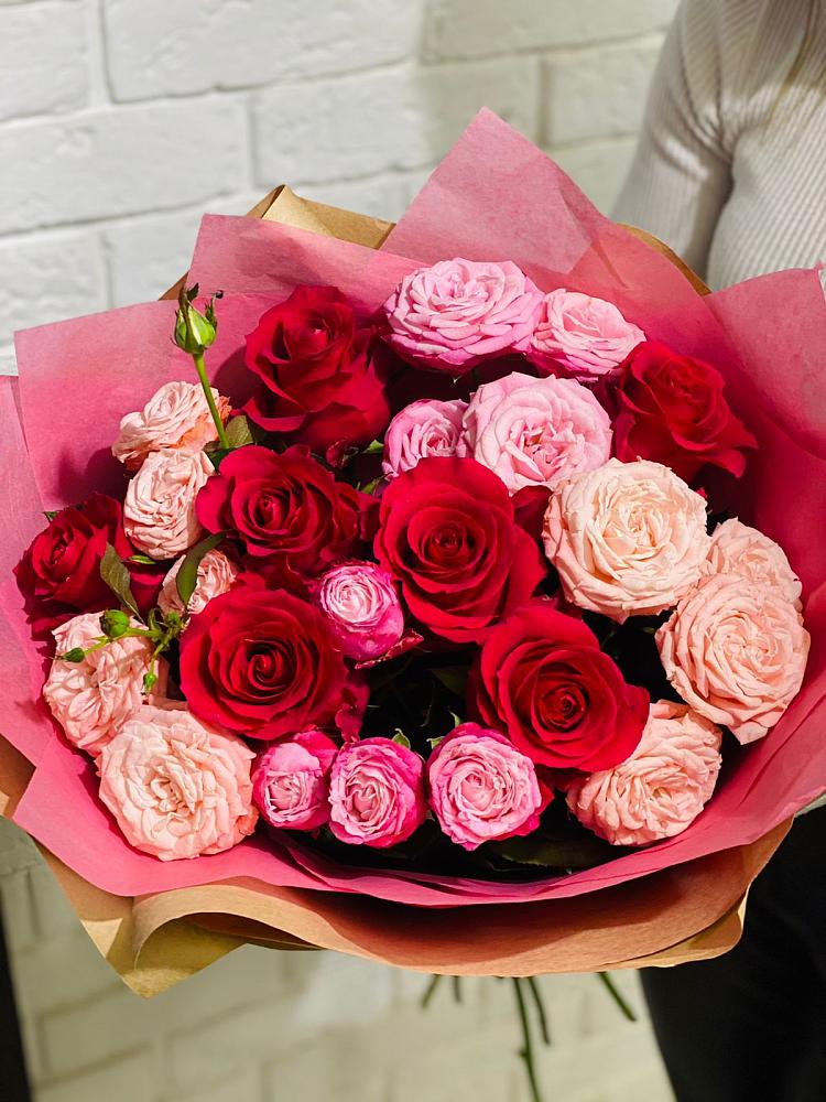 Букет цветов из: Розы в Улькан